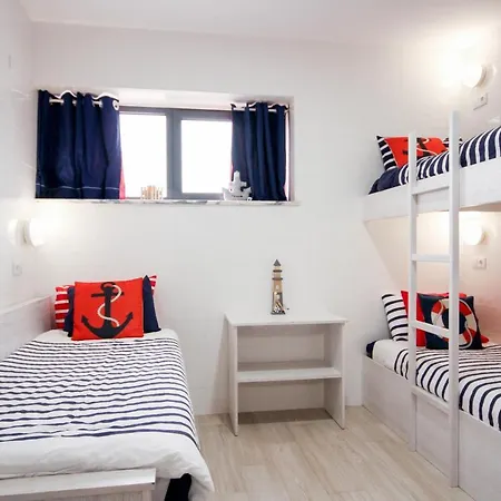 Ferrel Surf House Vandrarhem *