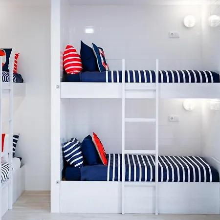 Ferrel Surf House Vandrarhem *