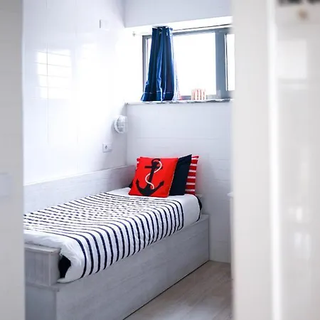 Ferrel Surf House Vandrarhem
